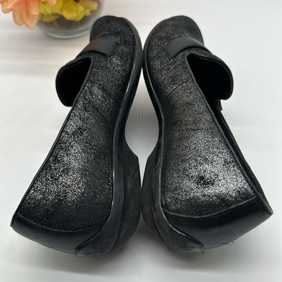 Dansko Black Shimmery Slip On Loafer EU Size 38 DAN6416D - Picture 4 of 6